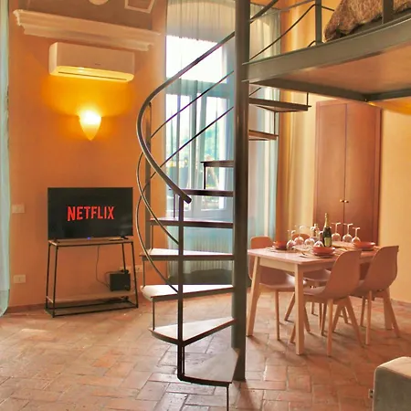 The Painter's Nest With Private Garden